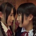 有本沙世と小西まりえによる貝合わせでクリを擦りながら痙攣絶頂